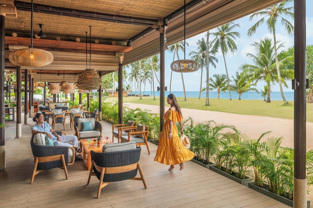 JW Marriott Khao Lak Resort and Spa — Restaurant & bars in Khao Lak, Phang Nga