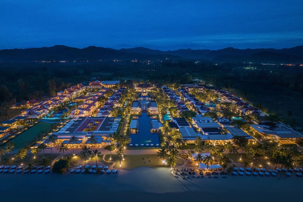 JW Marriott Khao Lak Resort and Spa — Hotel building in Khao Lak, Phang Nga