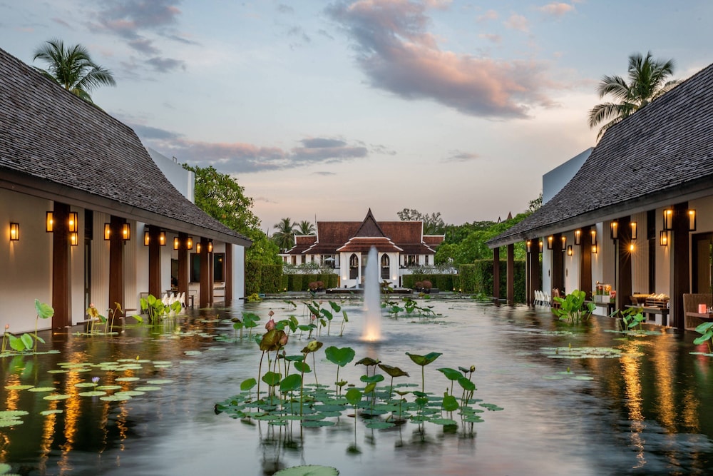 JW Marriott Khao Lak Resort and Spa — Hotel building in Khao Lak, Phang Nga