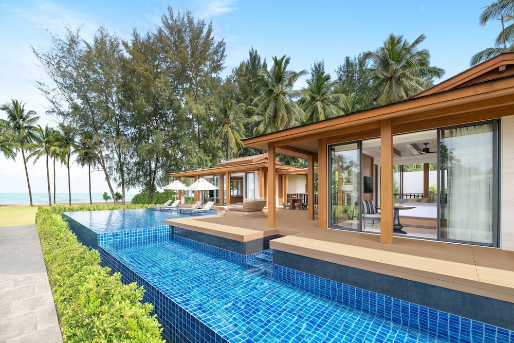 JW Marriott Khao Lak Resort and Spa — Swimming pool in Khao Lak, Phang Nga