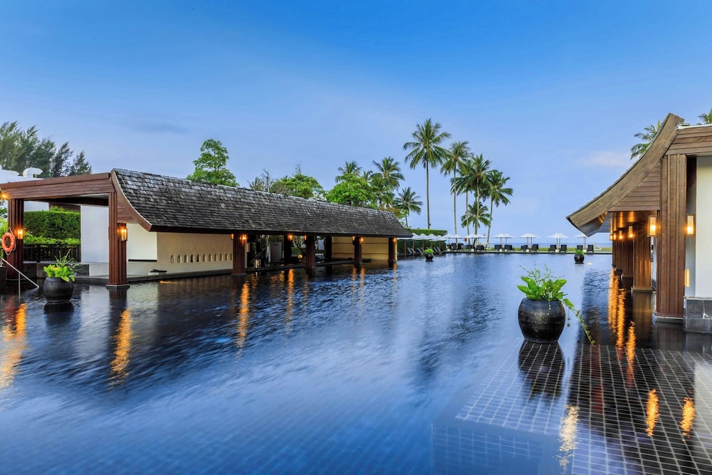 JW Marriott Khao Lak Resort and Spa — Swimming pool in Khao Lak, Phang Nga