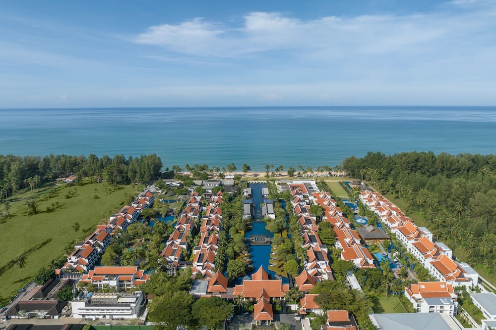 JW Marriott Khao Lak Resort and Spa — Hotel building in Khao Lak, Phang Nga