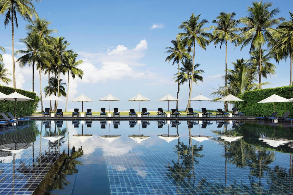 JW Marriott Khao Lak Resort and Spa — Swimming pool in Khao Lak, Phang Nga