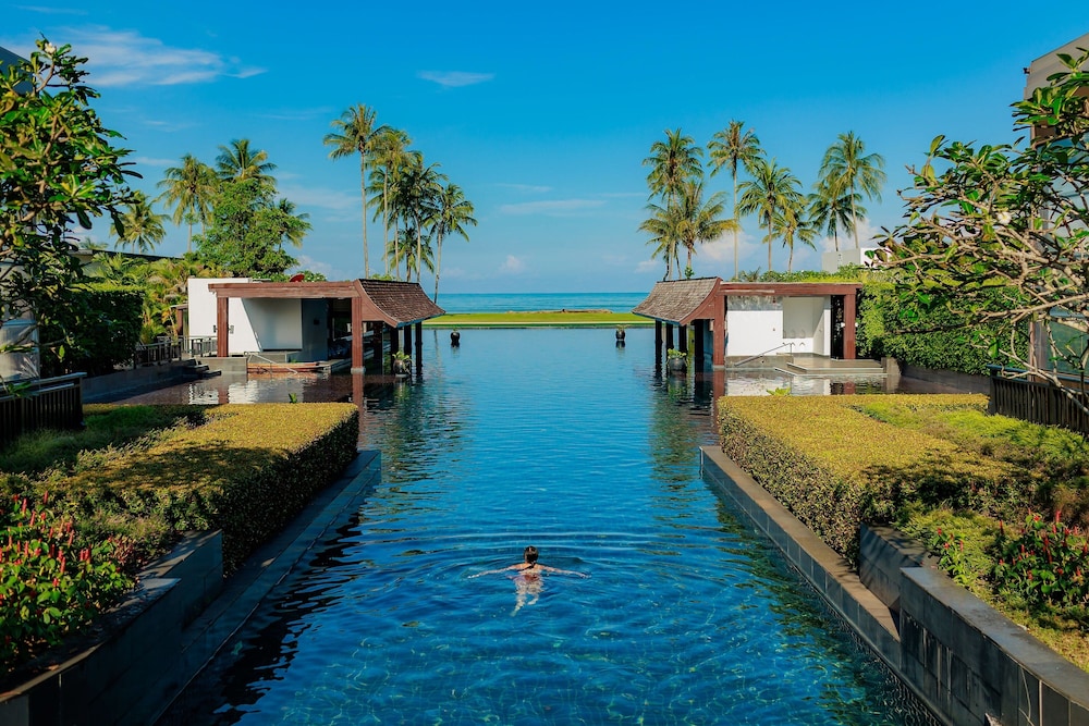 JW Marriott Khao Lak Resort and Spa — Swimming pool in Khao Lak, Phang Nga