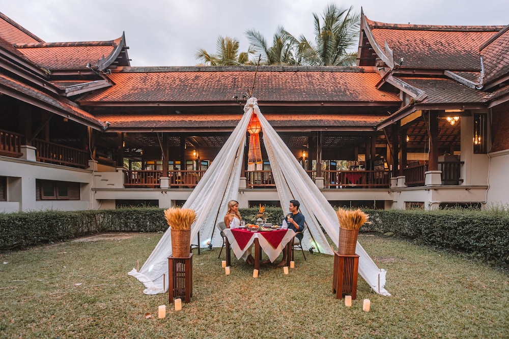Khaolak Bhandari Resort & Spa — Restaurant & bars in Khuekkhak, Phang Nga