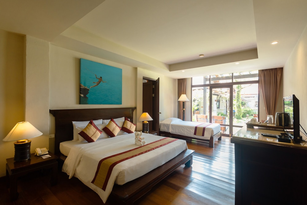 Khaolak Bhandari Resort & Spa — Hotel rooms in Khuekkhak, Phang Nga