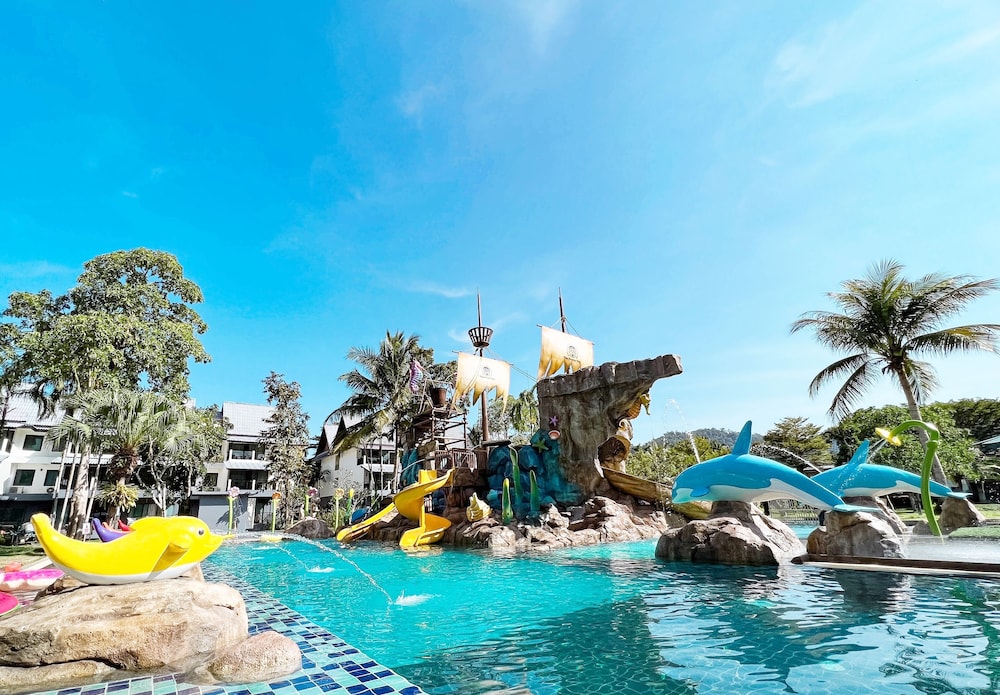 Khaolak Emerald Beach Resort and Spa — Swimming pool in Khao Lak, Phang Nga