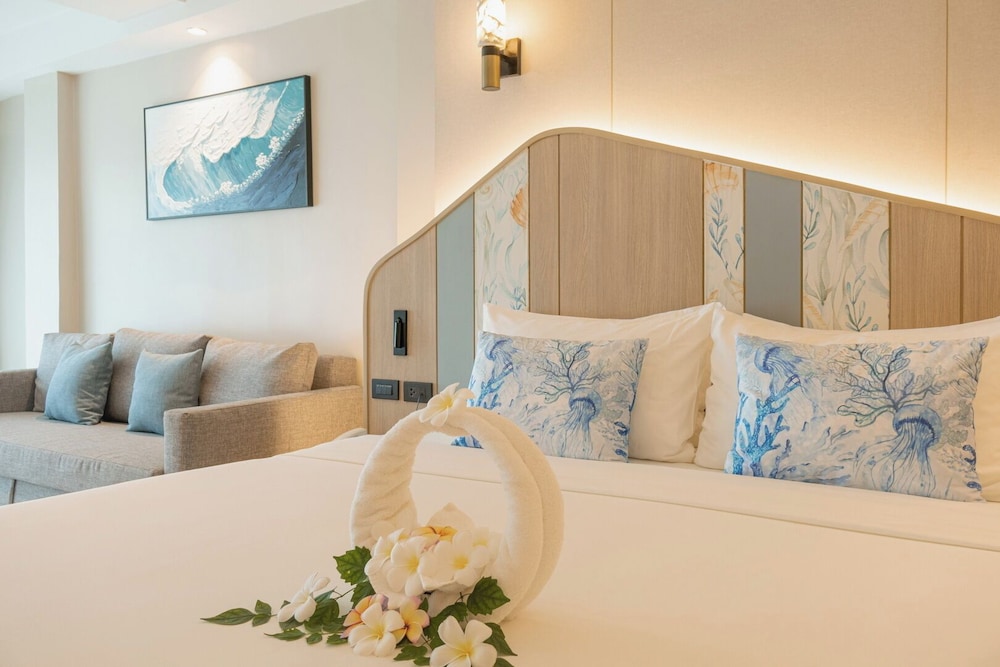 Khaolak Emerald Beach Resort and Spa — Hotel rooms in Khao Lak, Phang Nga
