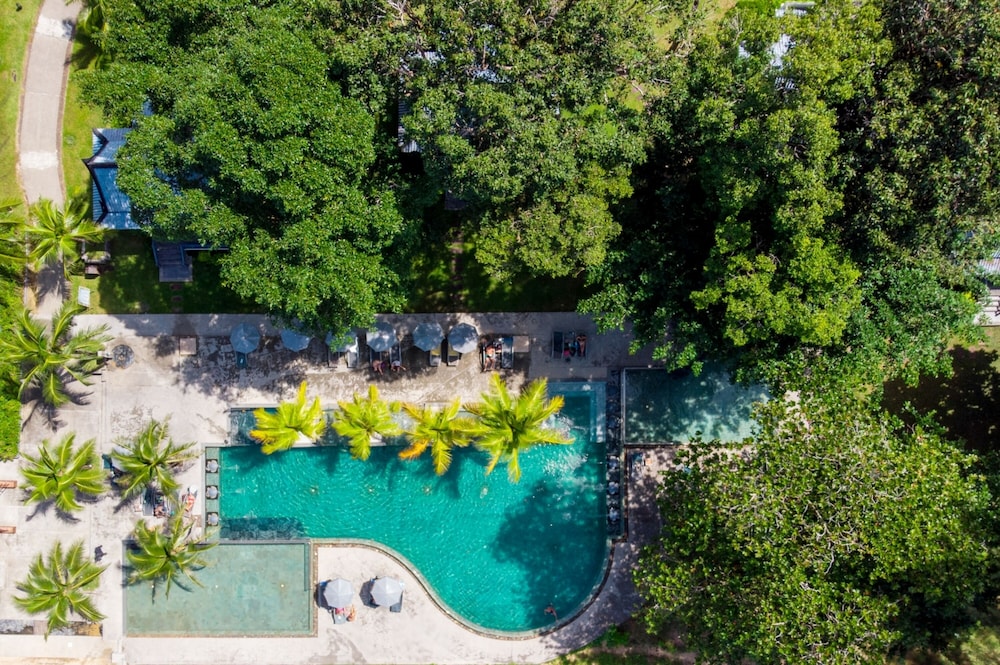 Khaolak Emerald Beach Resort and Spa — Swimming pool in Khao Lak, Phang Nga