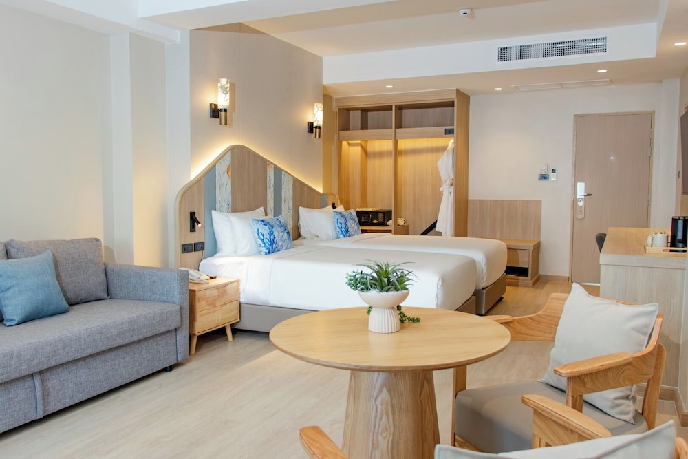 Khaolak Emerald Beach Resort and Spa — Hotel rooms in Khao Lak, Phang Nga