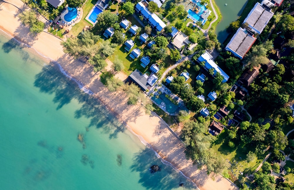 Khaolak Emerald Beach Resort and Spa — Beach in Khao Lak, Phang Nga