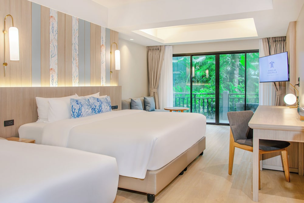 Khaolak Emerald Beach Resort and Spa — Hotel rooms in Khao Lak, Phang Nga