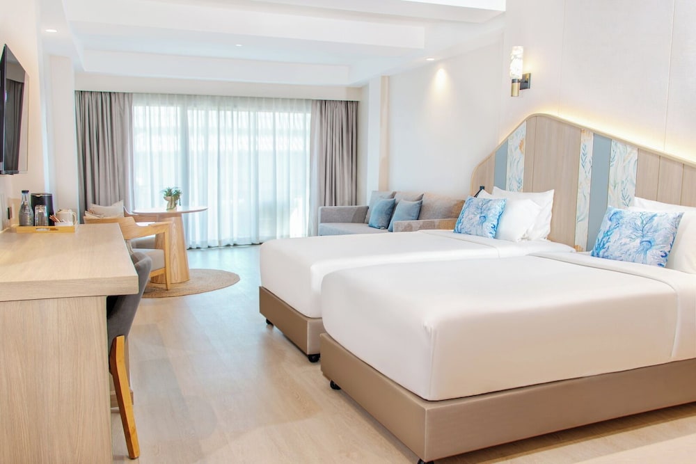 Khaolak Emerald Beach Resort and Spa — Hotel rooms in Khao Lak, Phang Nga