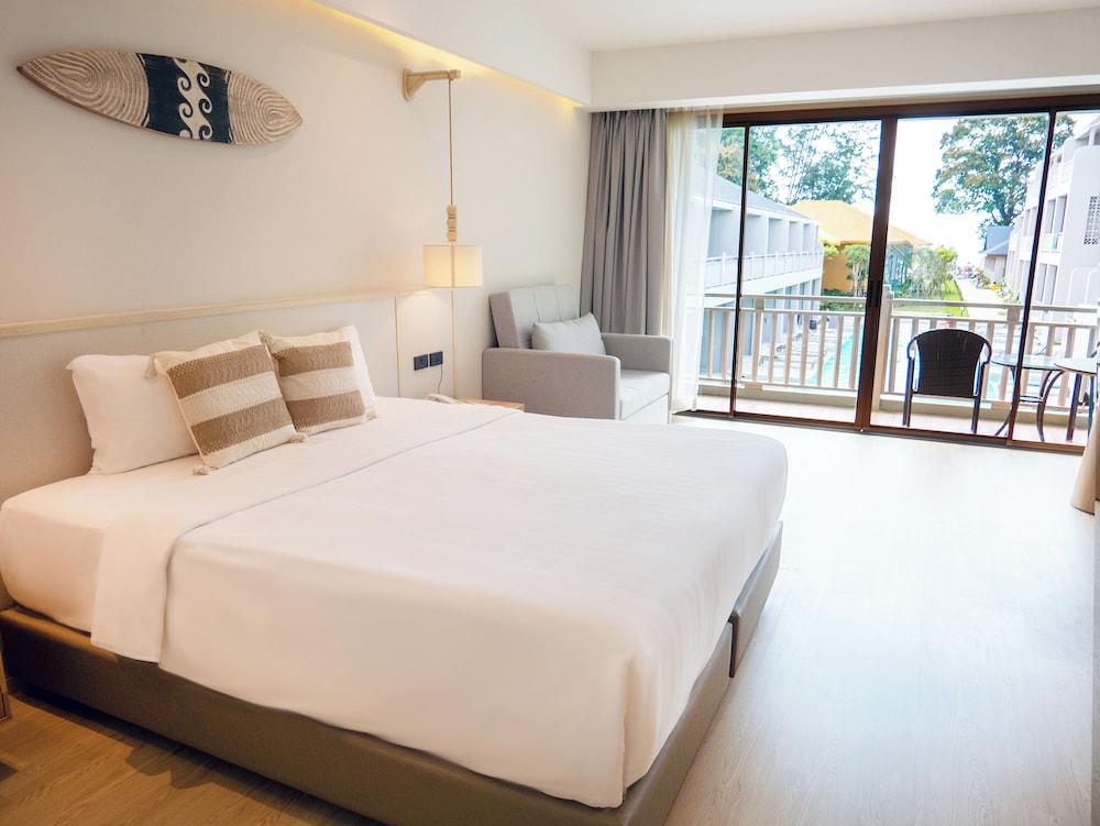 Khaolak Emerald Beach Resort and Spa — Hotel rooms in Khao Lak, Phang Nga