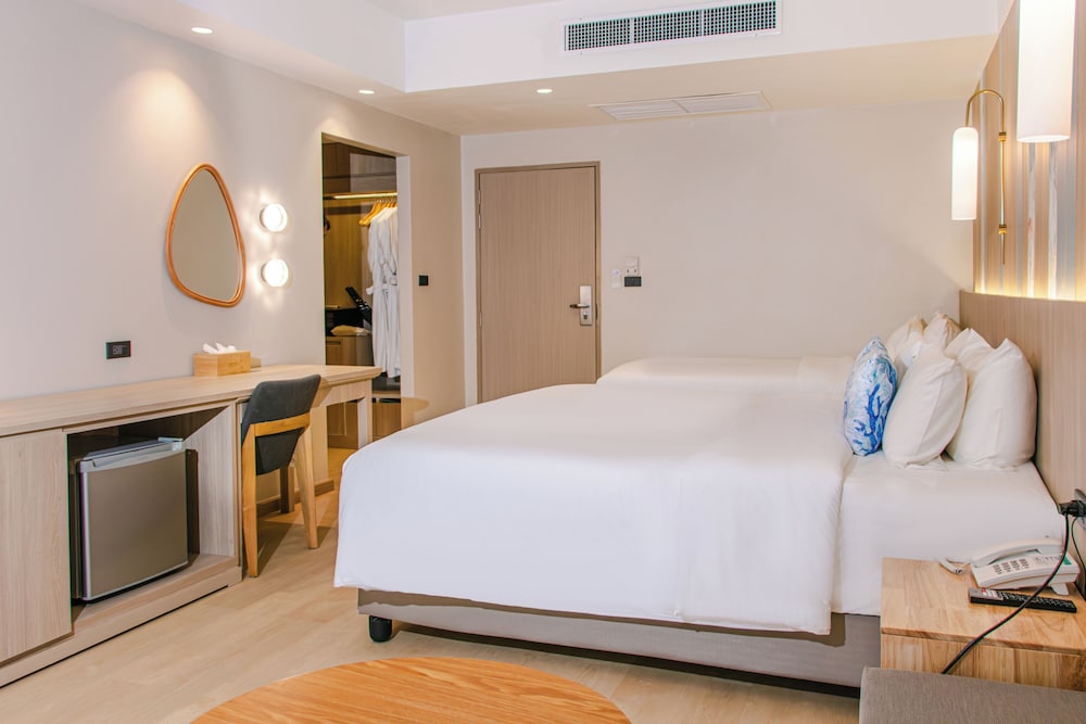 Khaolak Emerald Beach Resort and Spa — Hotel rooms in Khao Lak, Phang Nga
