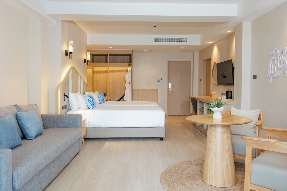 Khaolak Emerald Beach Resort and Spa — Hotel rooms in Khao Lak, Phang Nga
