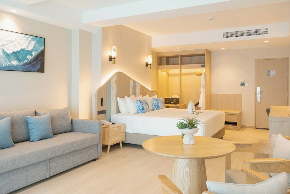 Khaolak Emerald Beach Resort and Spa — Hotel rooms in Khao Lak, Phang Nga