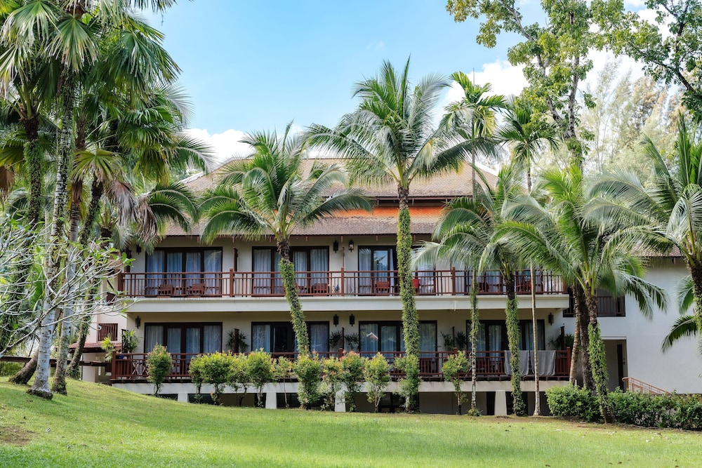 Khaolak Laguna Resort — Hotel building in Khao Lak, Phang Nga