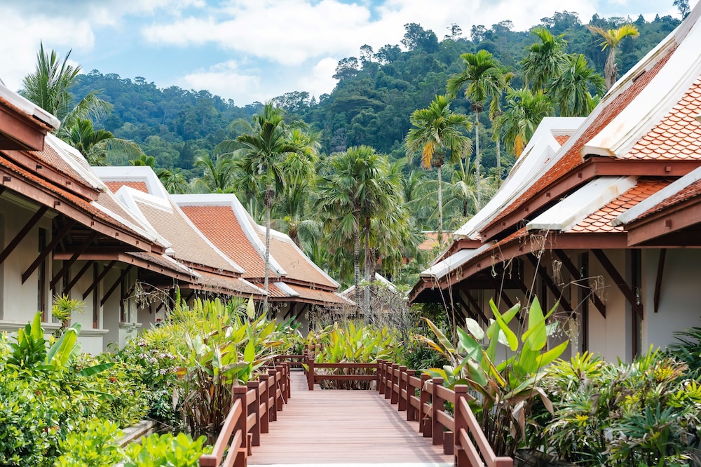 Khaolak Laguna Resort — Hotel building in Khao Lak, Phang Nga