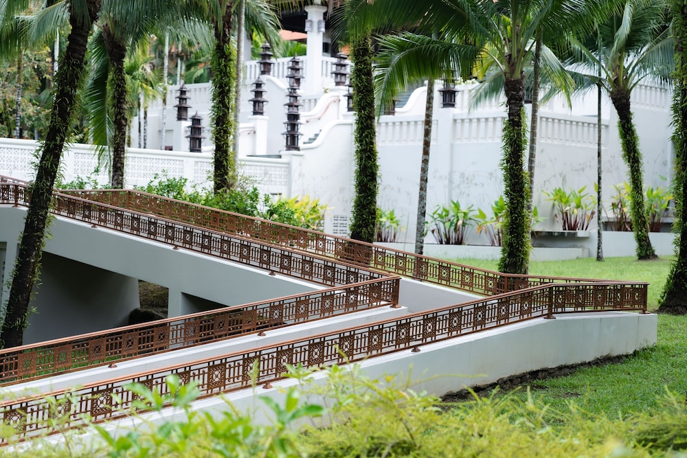 Khaolak Laguna Resort — Hotel building in Khao Lak, Phang Nga