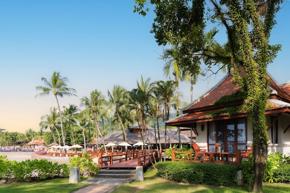 Khaolak Laguna Resort — Hotel building in Khao Lak, Phang Nga
