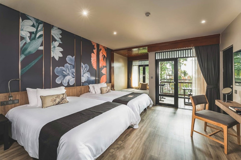 La Flora Khao Lak — Hotel rooms in Khao Lak, Phang Nga