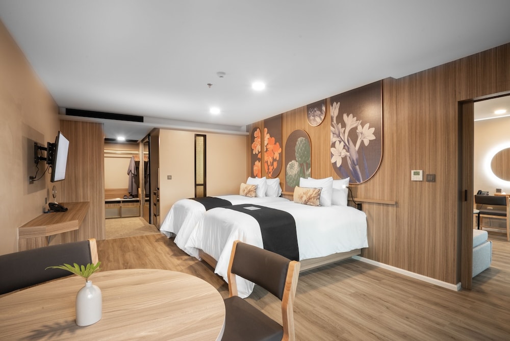 La Flora Khao Lak — Hotel rooms in Khao Lak, Phang Nga