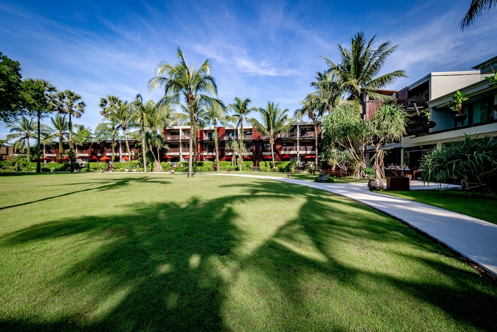 Ramada Resort by Wyndham Khao Lak — Hotel building in Khao Lak, Phang Nga