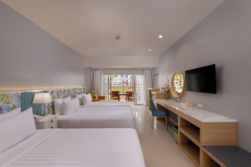 The Briza Beach Resort Khaolak — Hotel rooms in Khao Lak, Phang Nga