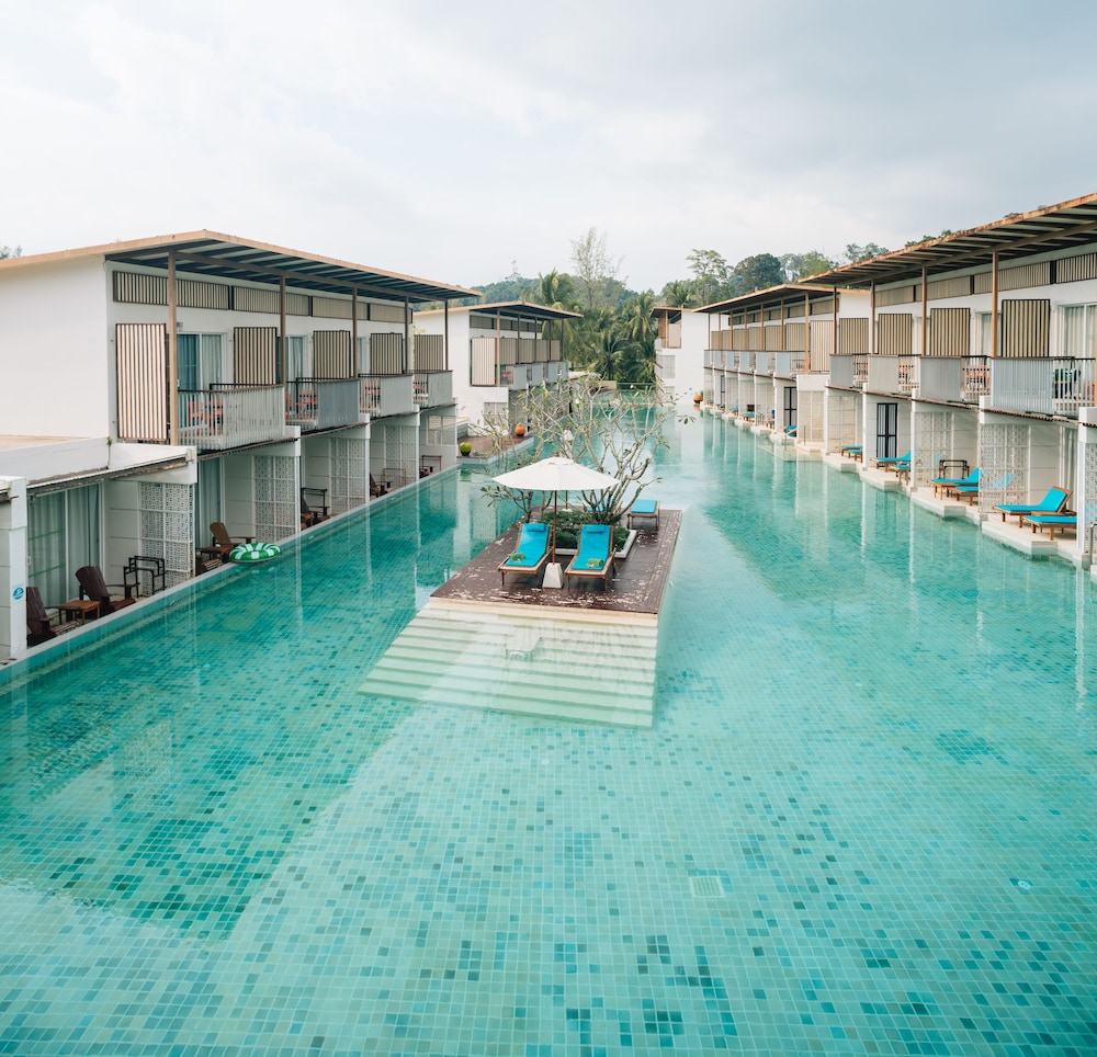 The Briza Beach Resort Khaolak — Swimming pool in Khao Lak, Phang Nga