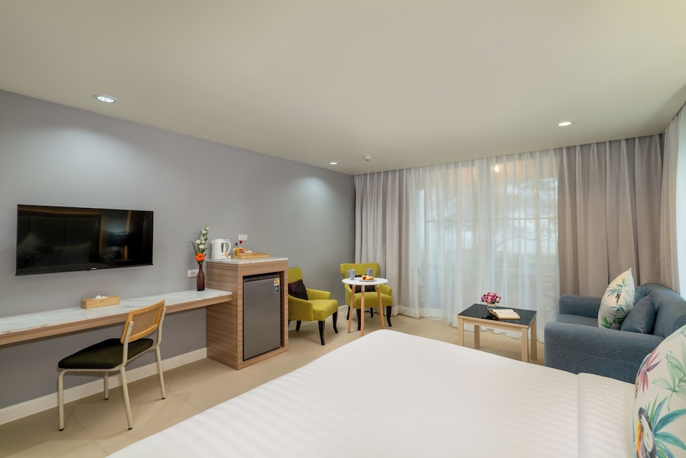The Briza Beach Resort Khaolak — Hotel rooms in Khao Lak, Phang Nga