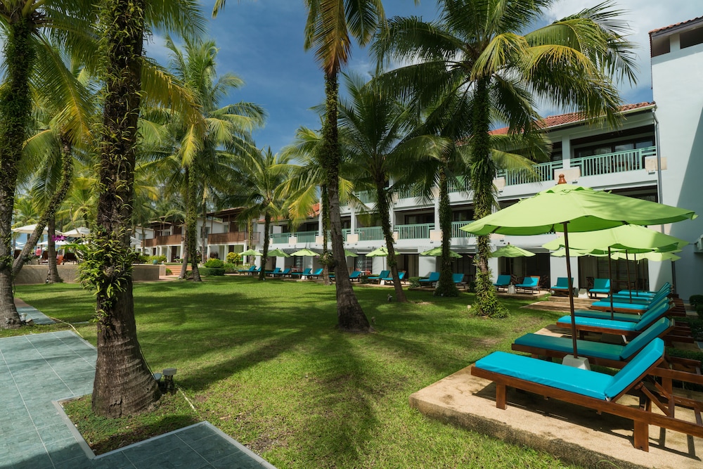 The Briza Beach Resort Khaolak — Hotel building in Khao Lak, Phang Nga