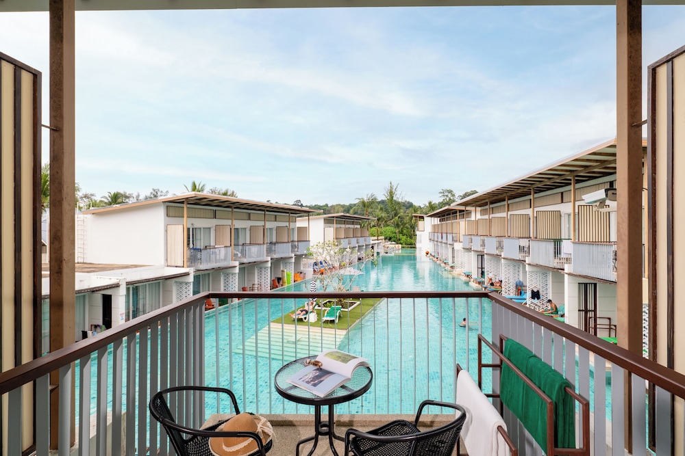 The Briza Beach Resort Khaolak — Swimming pool in Khao Lak, Phang Nga