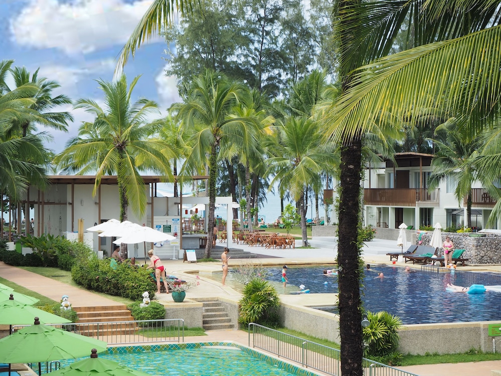 The Briza Beach Resort Khaolak — Swimming pool in Khao Lak, Phang Nga