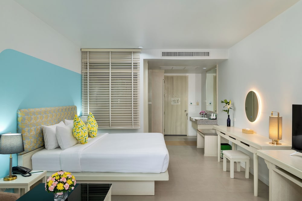 The Briza Beach Resort Khaolak — Hotel rooms in Khao Lak, Phang Nga