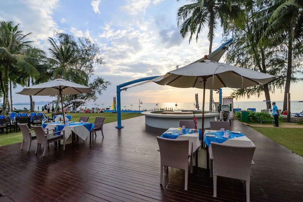 The Briza Beach Resort Khaolak — Restaurant & bars in Khao Lak, Phang Nga