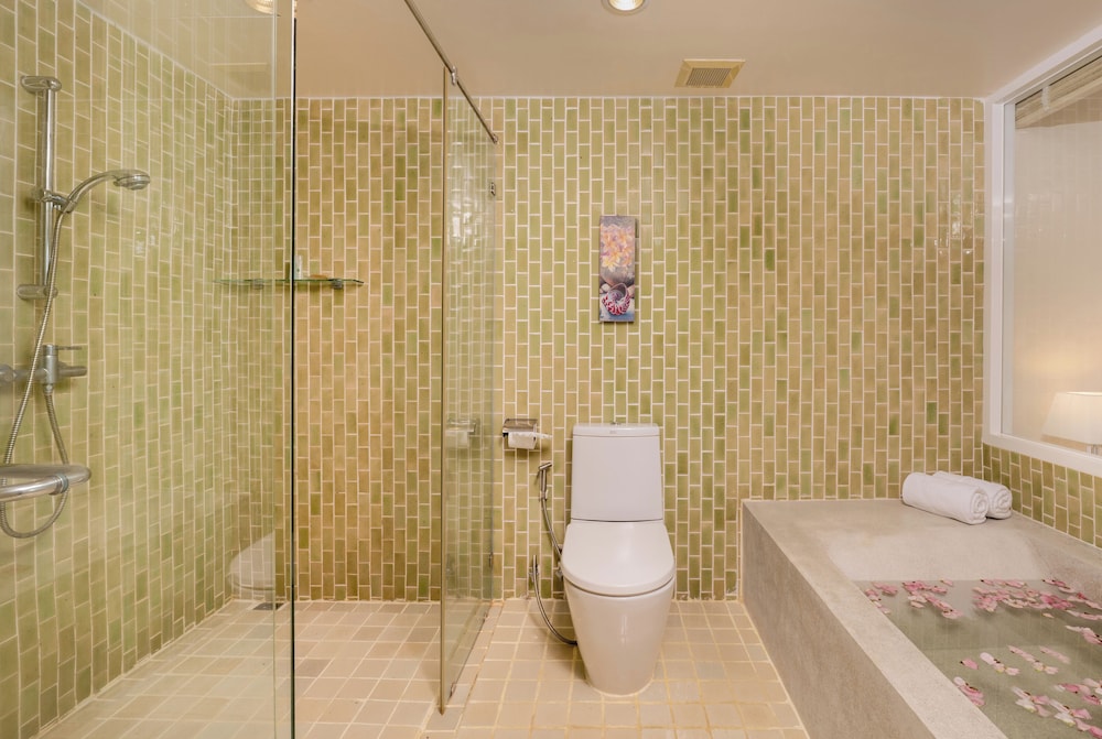 The Briza Beach Resort Khaolak — Hotel rooms in Khao Lak, Phang Nga