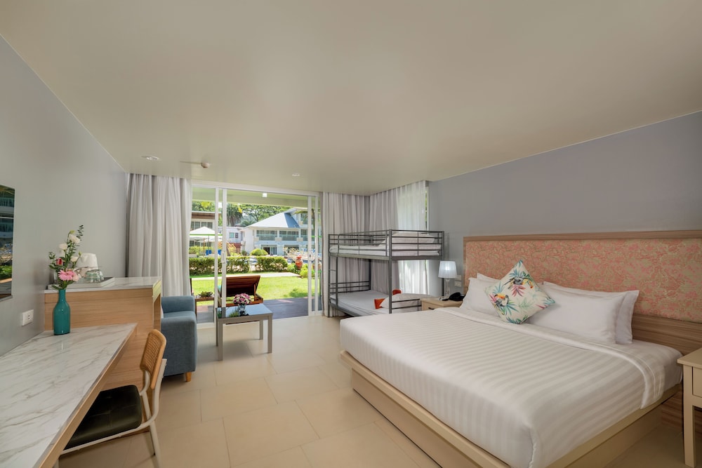 The Briza Beach Resort Khaolak — Hotel rooms in Khao Lak, Phang Nga