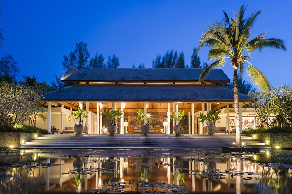 The Sarojin — Hotel building in Khao Lak, Phang Nga