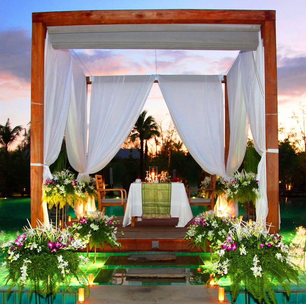 The Sarojin — Hotel building in Khao Lak, Phang Nga