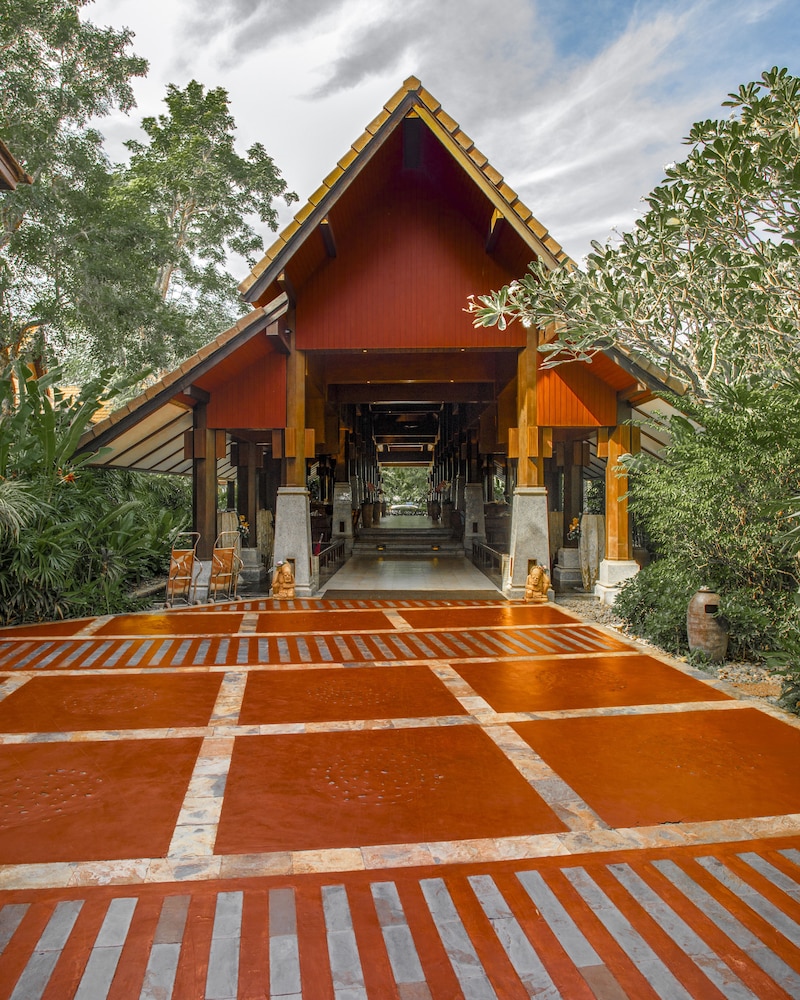 Bo Phut Resort & Spa — Hotel building in Bo Phut, Surat Thani