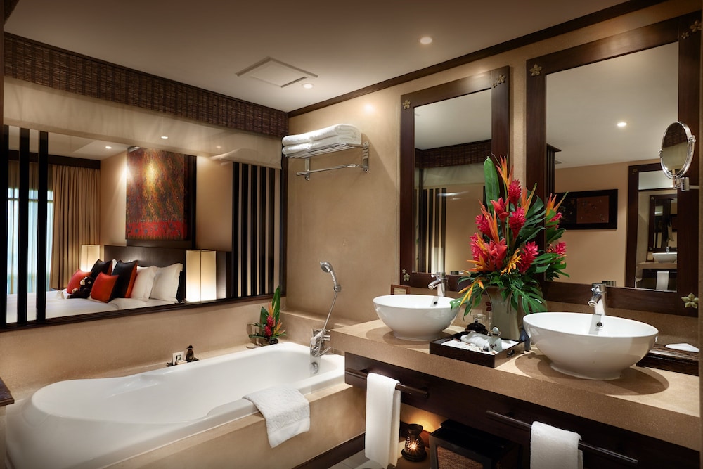Bo Phut Resort & Spa — Hotel rooms in Bo Phut, Surat Thani