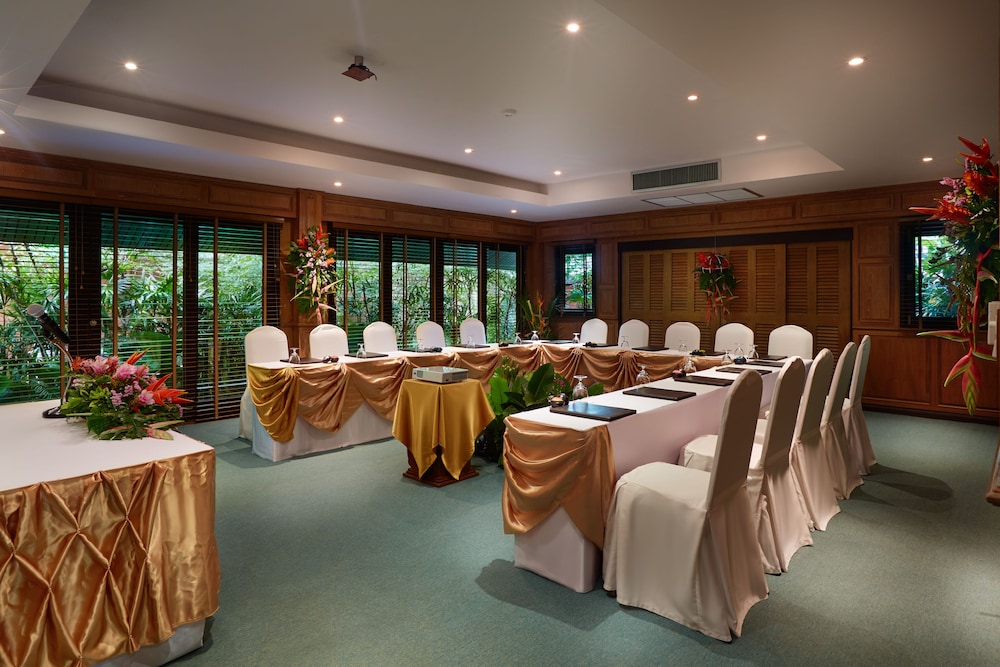 Bo Phut Resort & Spa — Restaurant & bars in Bo Phut, Surat Thani