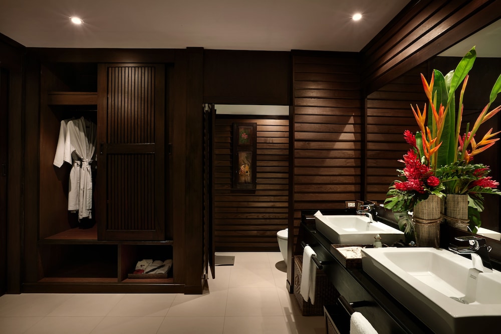 Bo Phut Resort & Spa — Hotel rooms in Bo Phut, Surat Thani