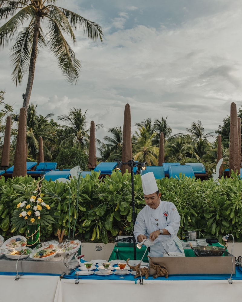 Bo Phut Resort & Spa — Restaurant & bars in Bo Phut, Surat Thani