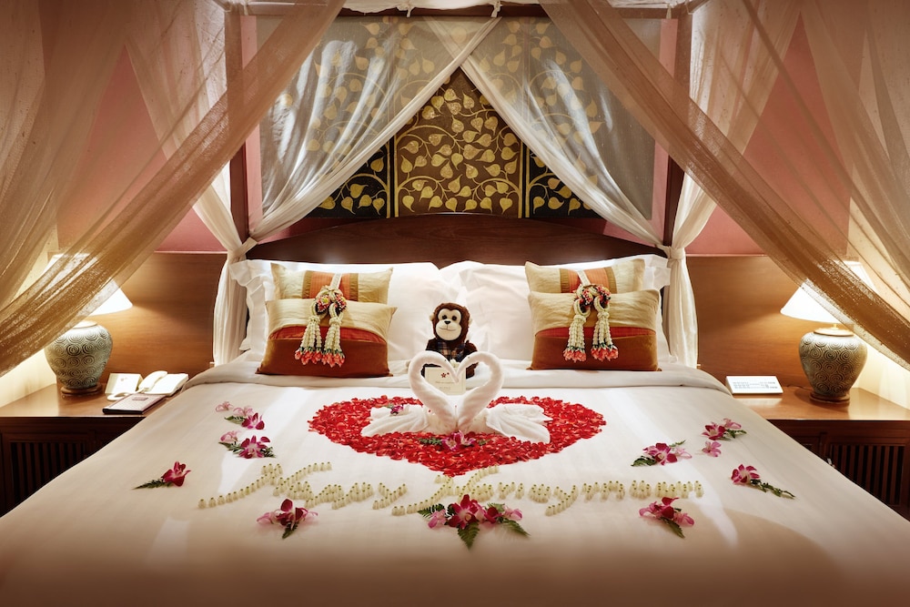 Bo Phut Resort & Spa — Hotel rooms in Bo Phut, Surat Thani