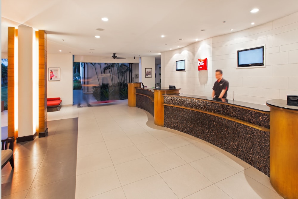 ibis Samui Bophut — Hotel building in Mae Nam, Surat Thani