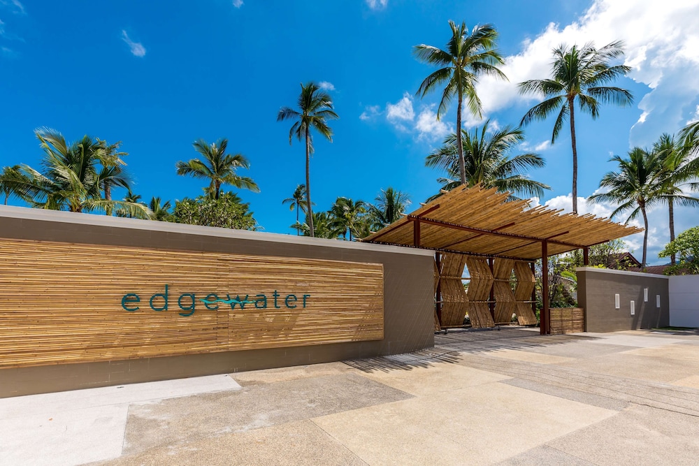 OUTRIGGER Koh Samui Beach Resort — Hotel building in Lamai Beach, Surat Thani