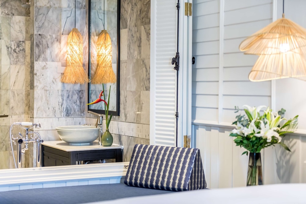 OUTRIGGER Koh Samui Beach Resort — Hotel rooms in Lamai Beach, Surat Thani