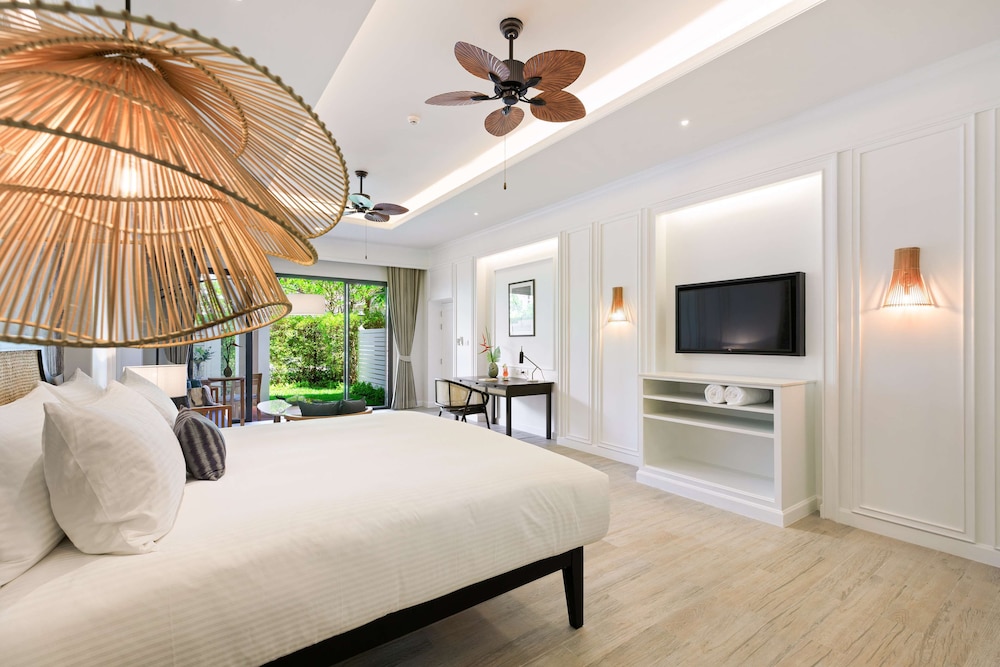 OUTRIGGER Koh Samui Beach Resort — Hotel rooms in Lamai Beach, Surat Thani